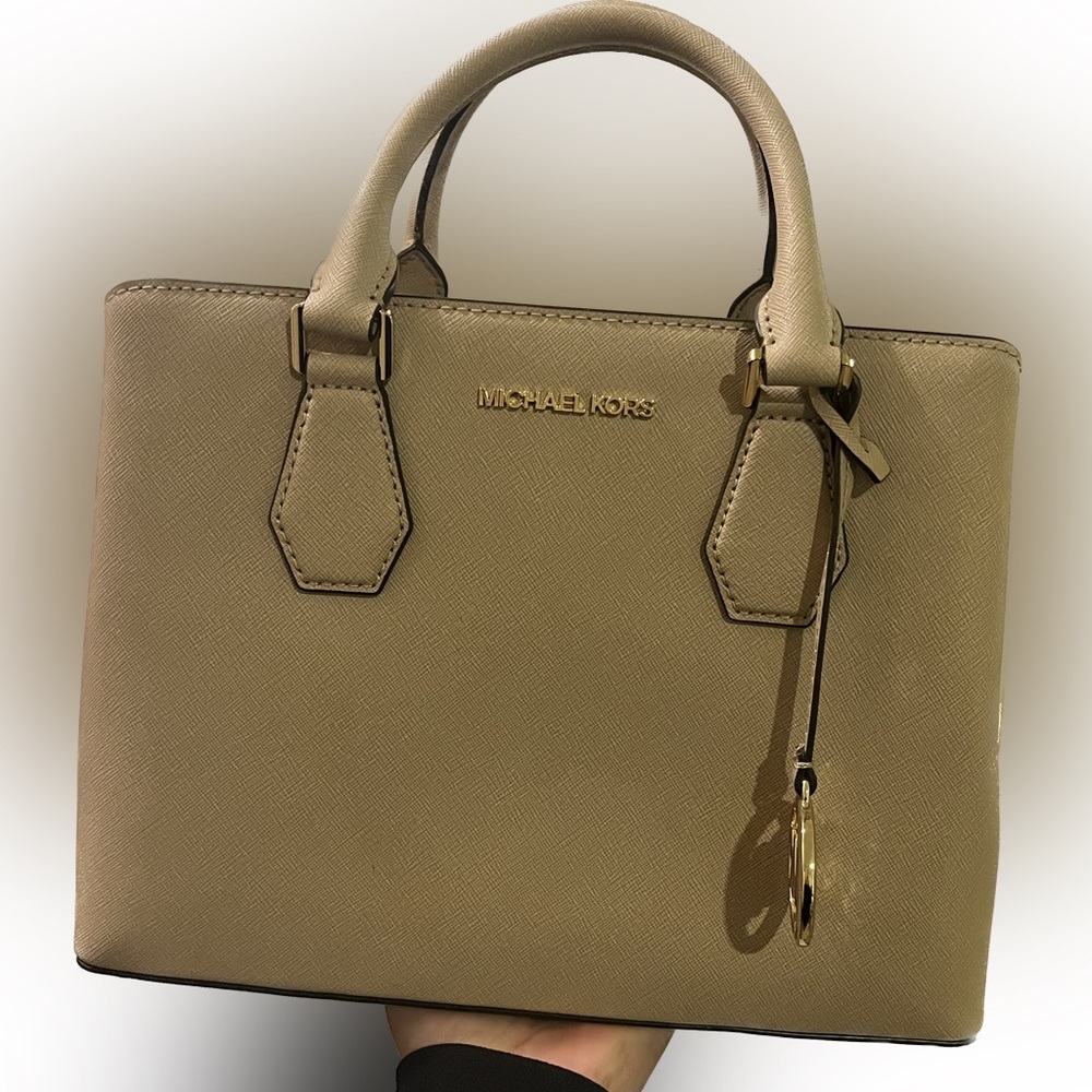RARE COLOR Michael Kors Camille in Bisque